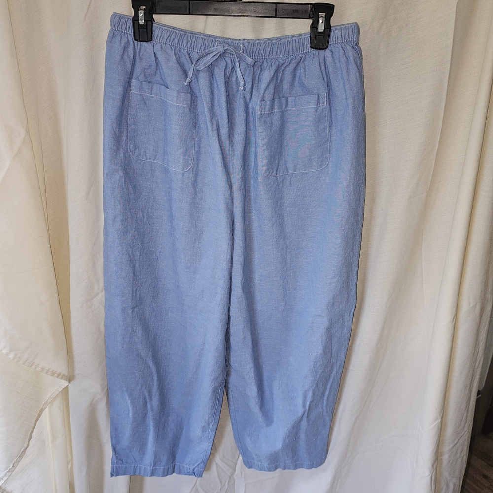 Teddi Women's Light Blue Capris